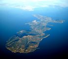 Elba y Piombino Aerial_view_of_Elba_1